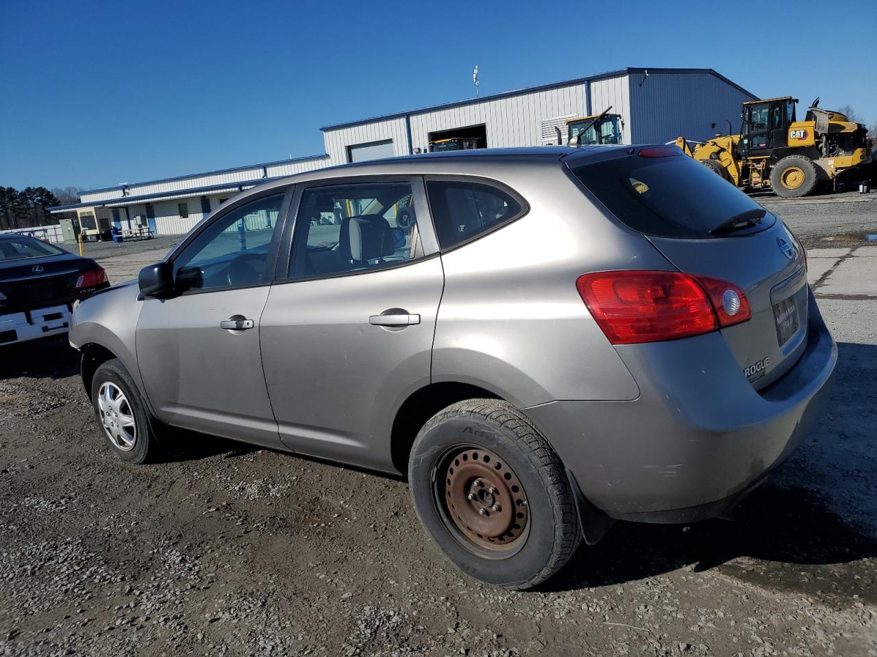 2009 Nissan Rogue - Image 2