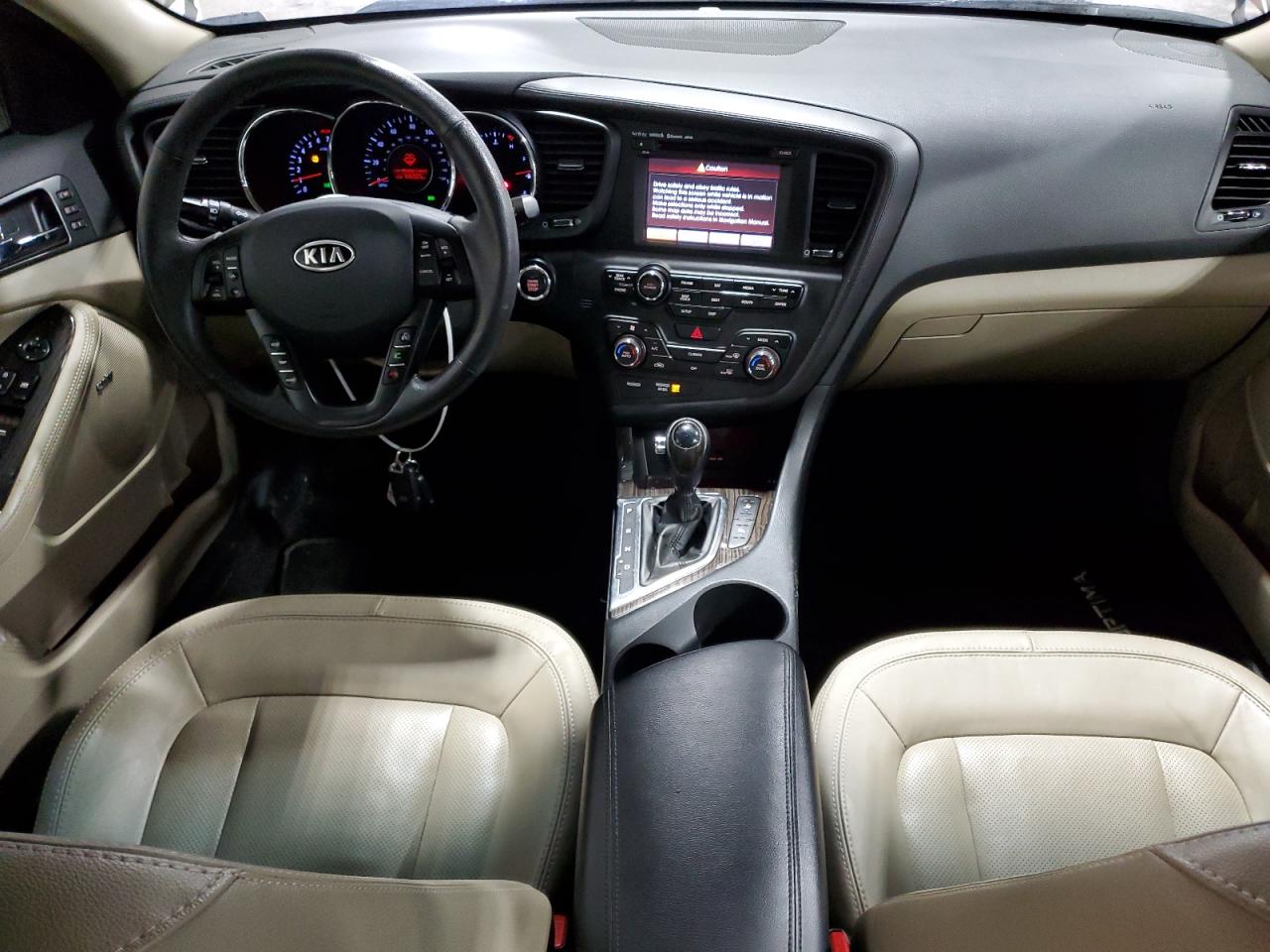 2011 Kia Optima - Image 8