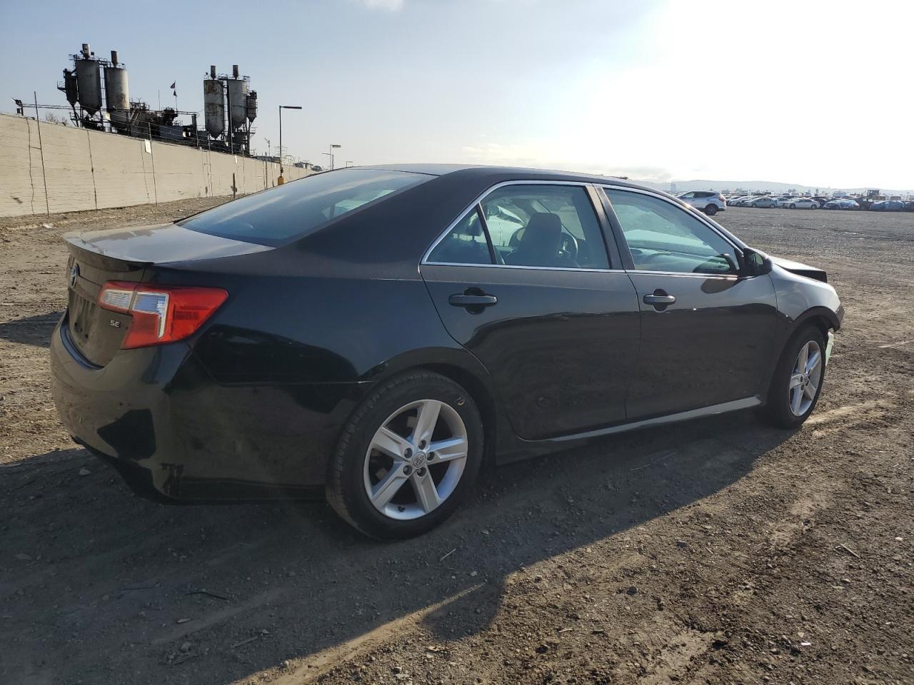 2013 Toyota Camry - Image 3