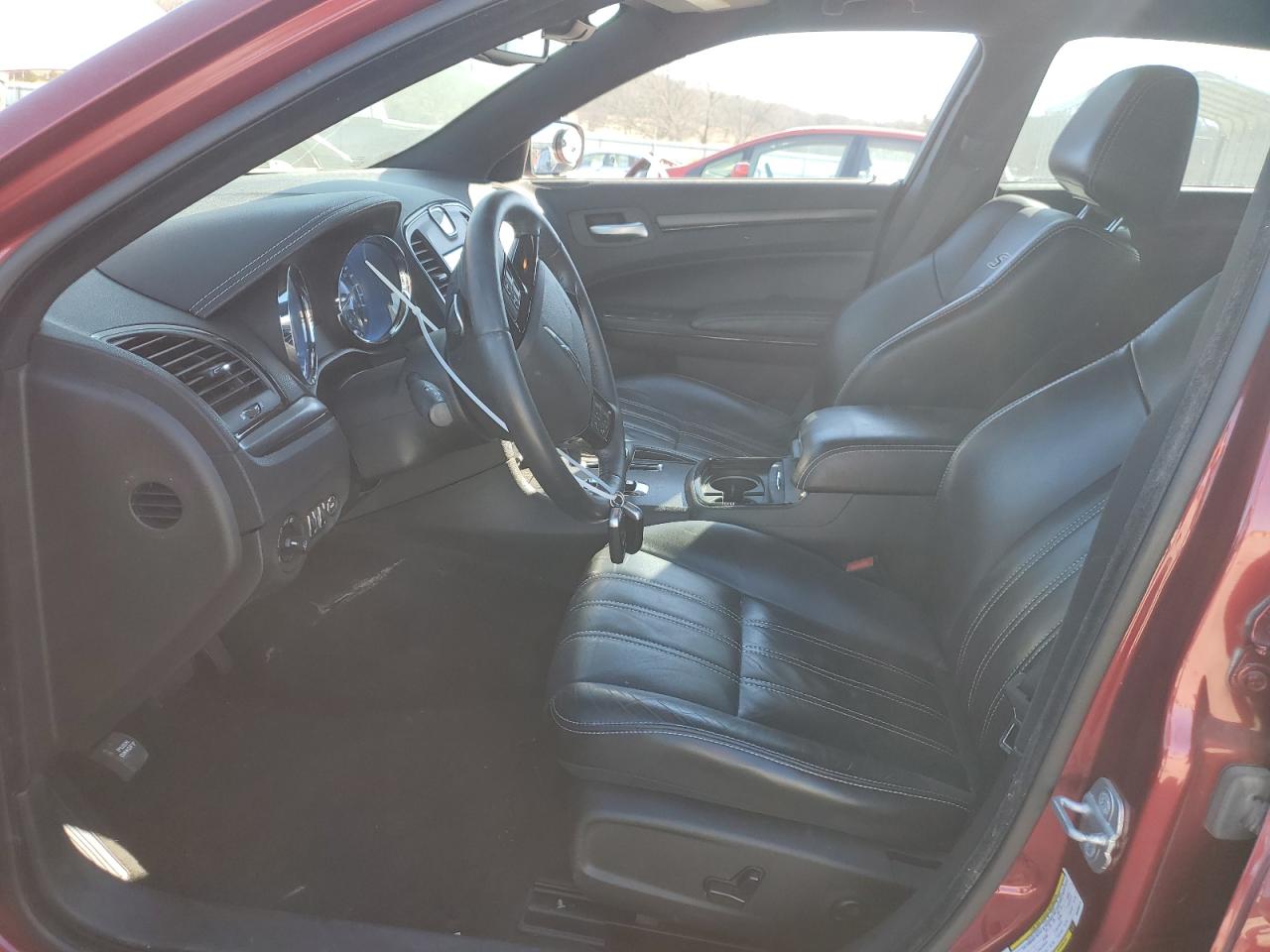 2013 Chrysler 300 - Image 7