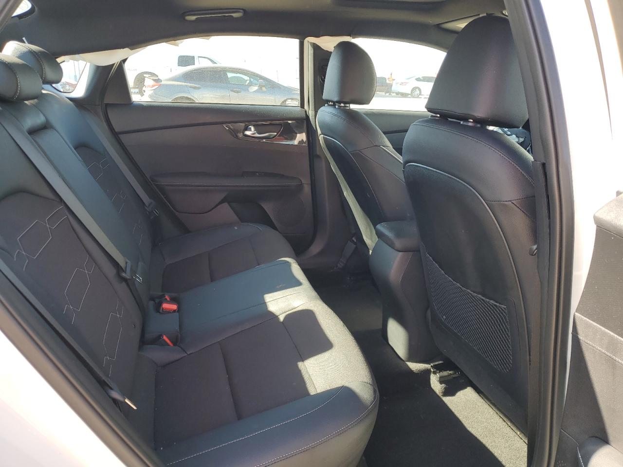 2024 Kia Forte - Image 11