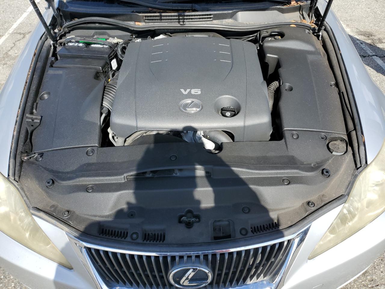 2009 Lexus IS - Image 11