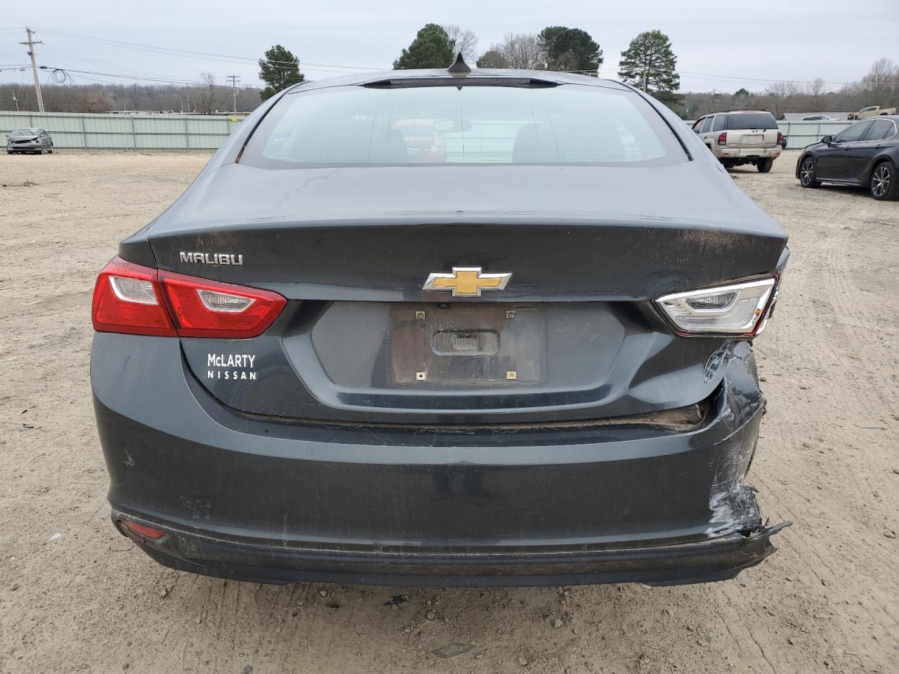 2017 Chevrolet Malibu - Image 6