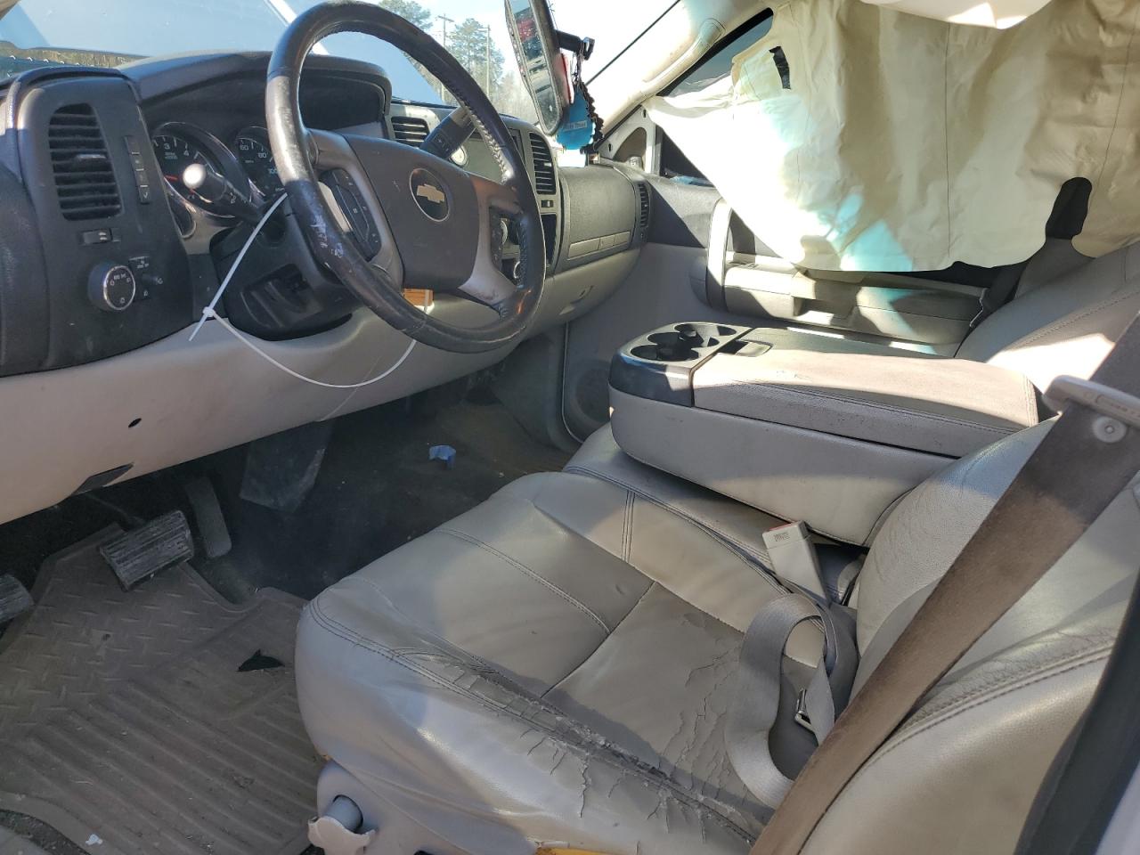 2009 Chevrolet Silverado - Image 7
