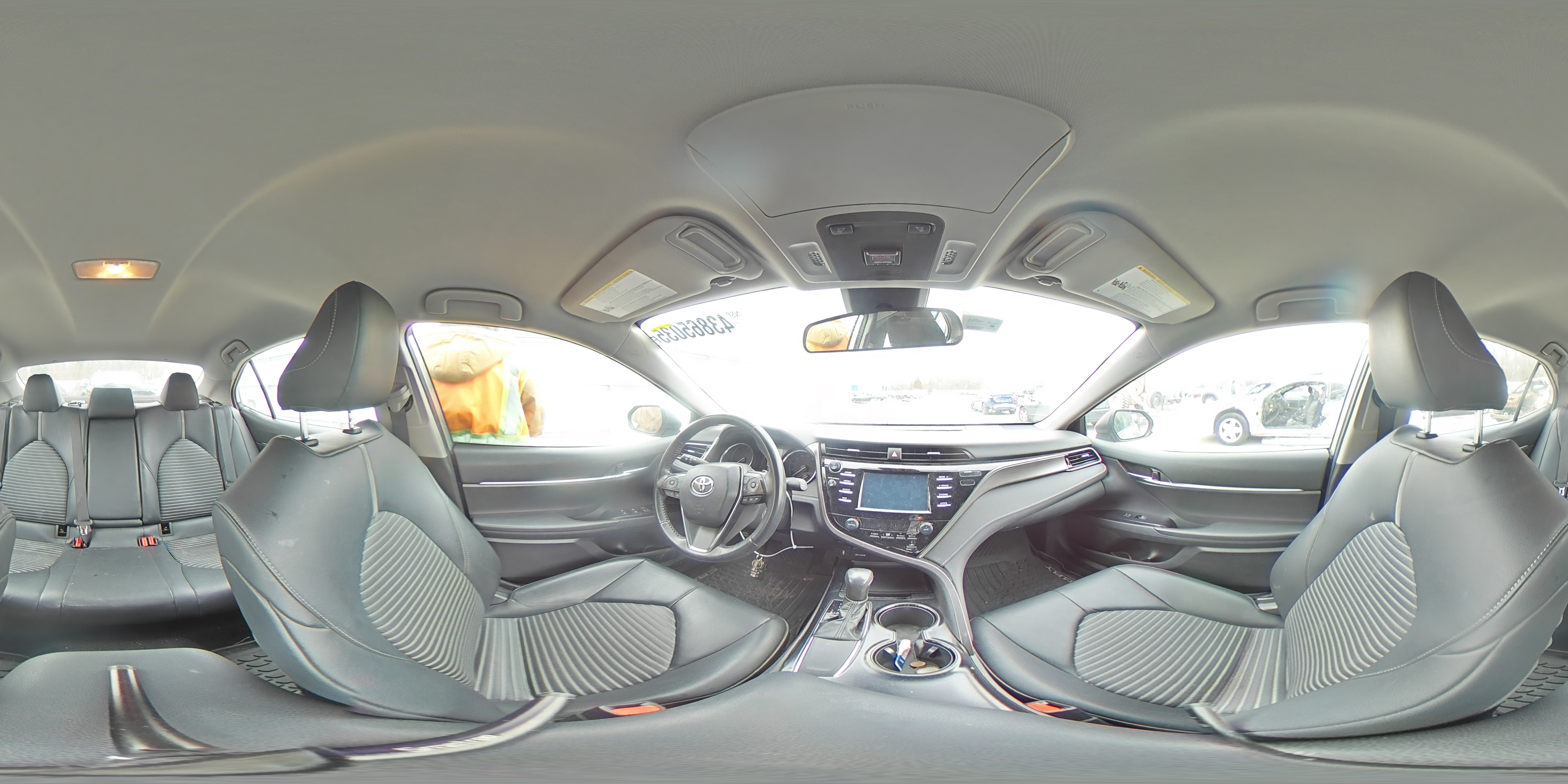 2019 Toyota Camry - Image 13