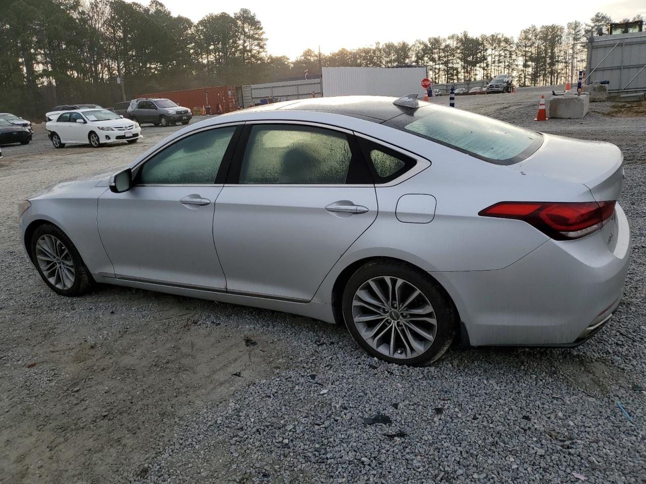 2016 Hyundai Genesis - Image 2