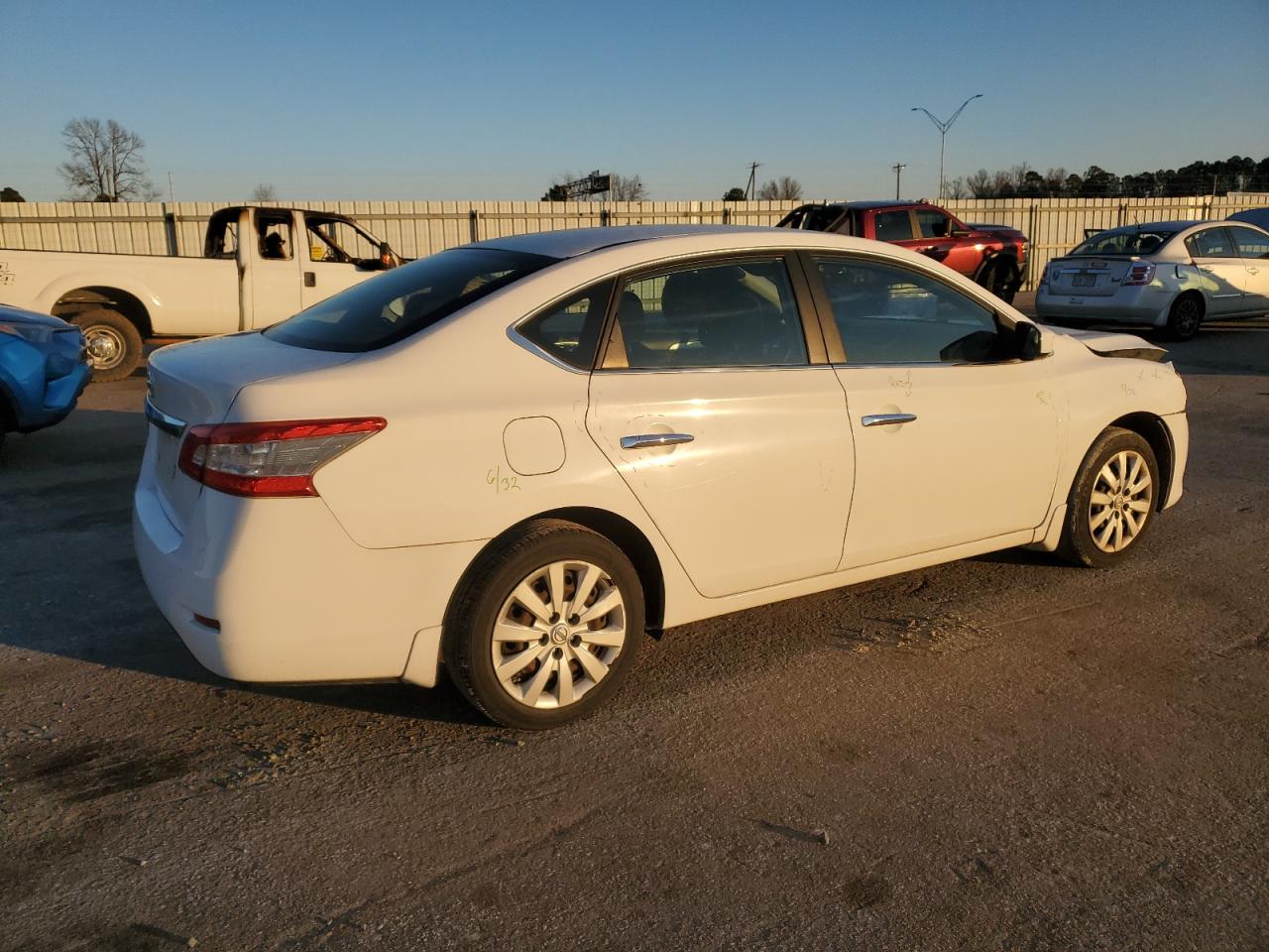2015 Nissan Sentra - Image 3