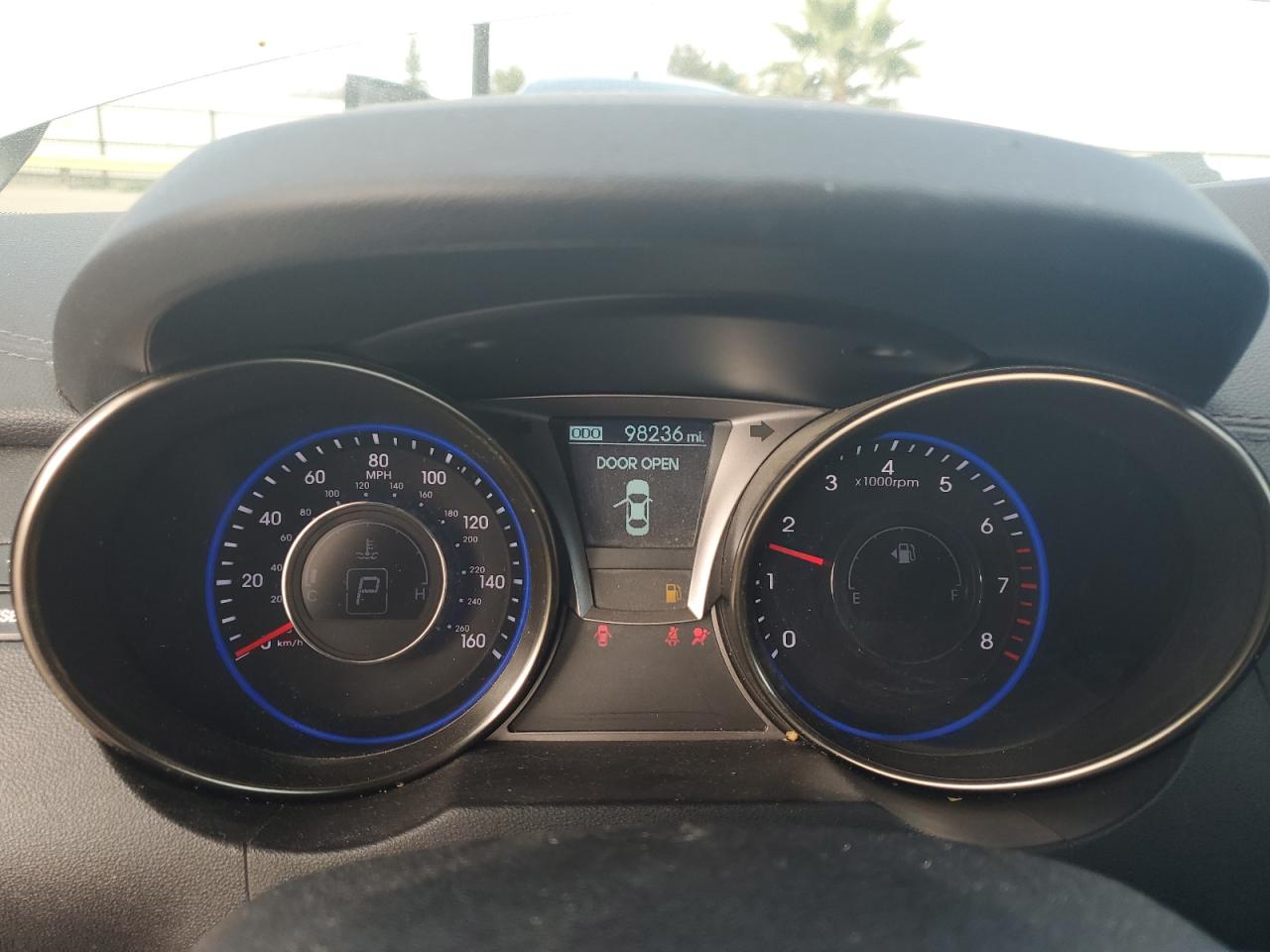 2014 Hyundai Genesis - Image 9