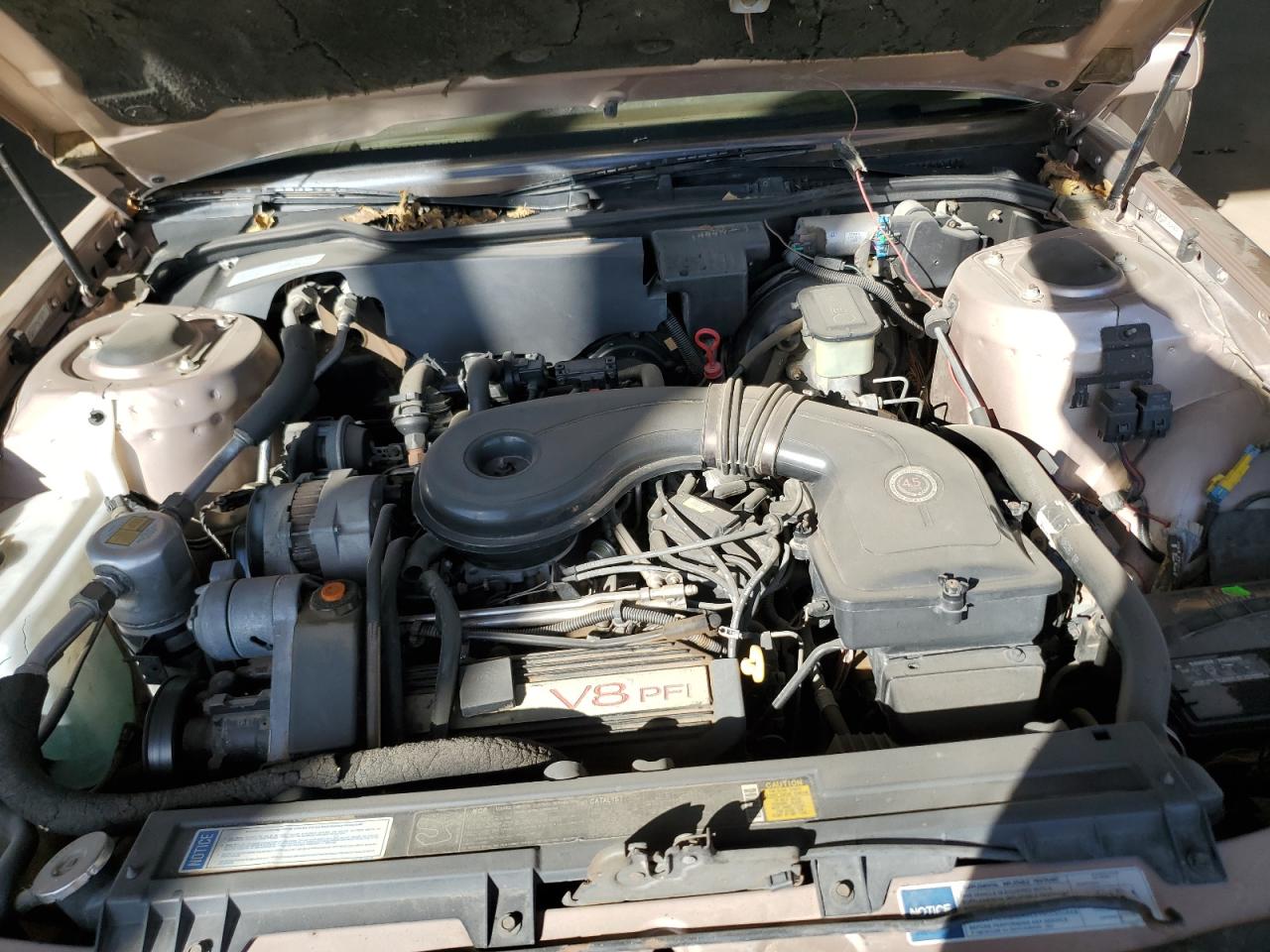 1990 Cadillac De Ville - Image 11