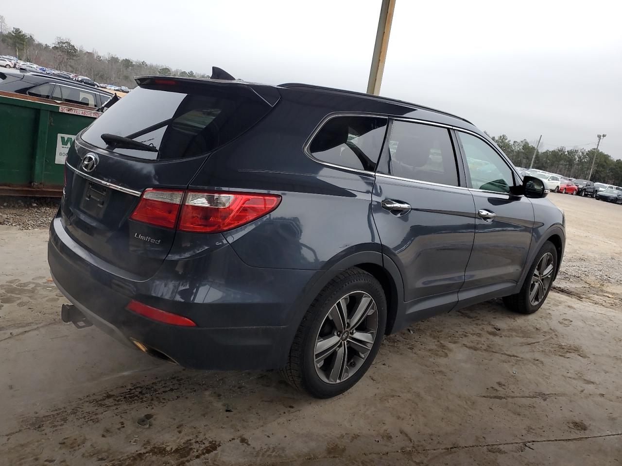 2015 Hyundai Santa Fe - Image 3