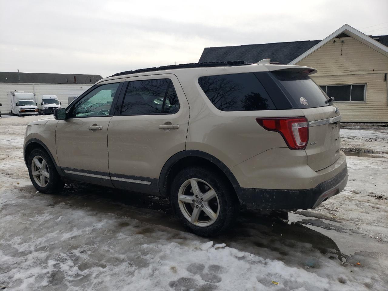 2017 Ford Explorer - Image 2