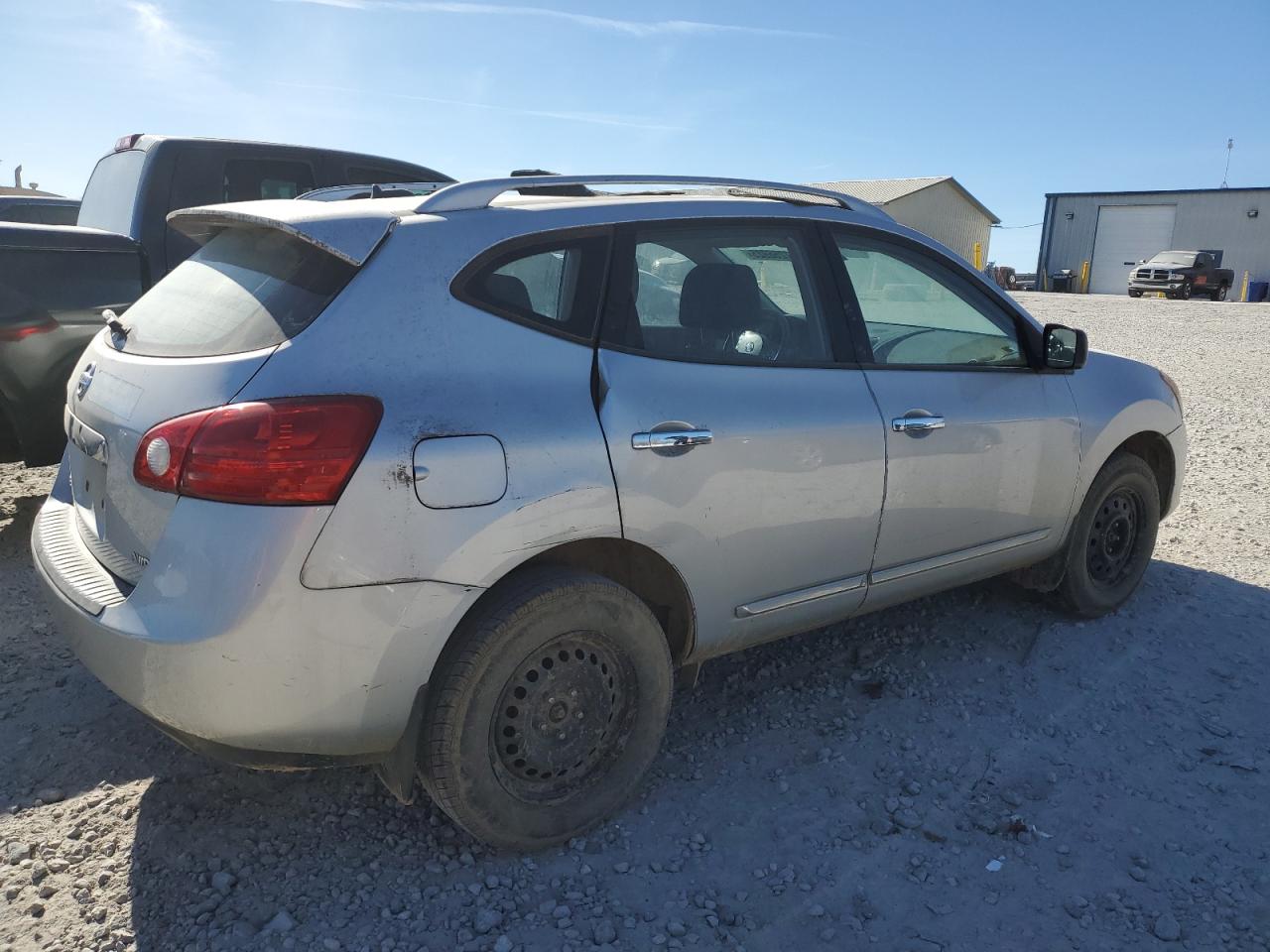 2015 Nissan Rogue - Image 3