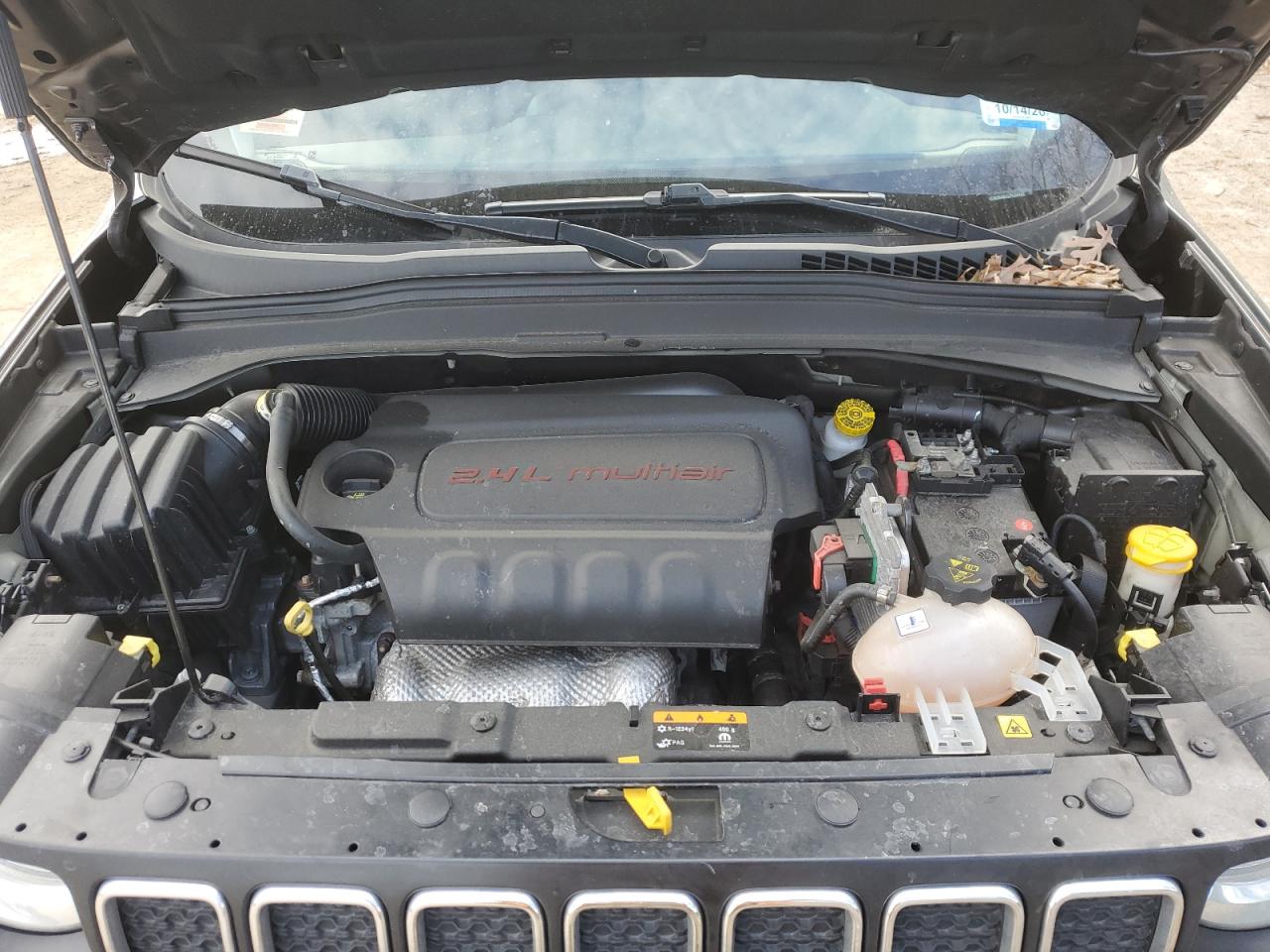 2020 Jeep Renegade - Image 12