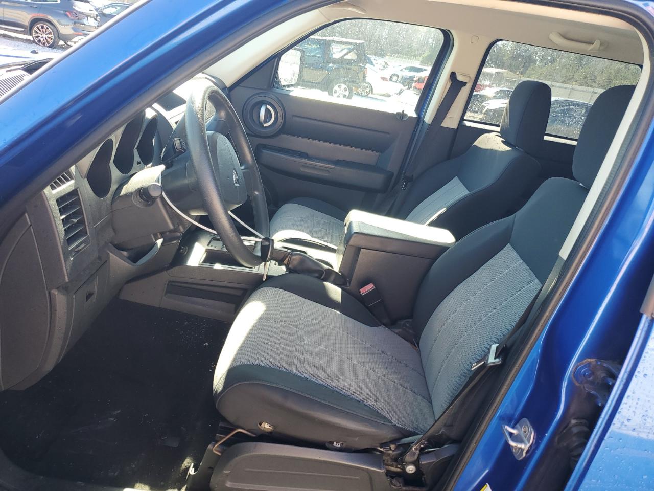 2008 Dodge Nitro - Image 7