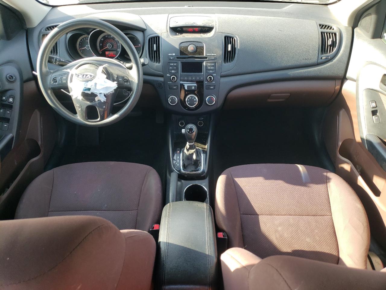 2011 Kia Forte - Image 8