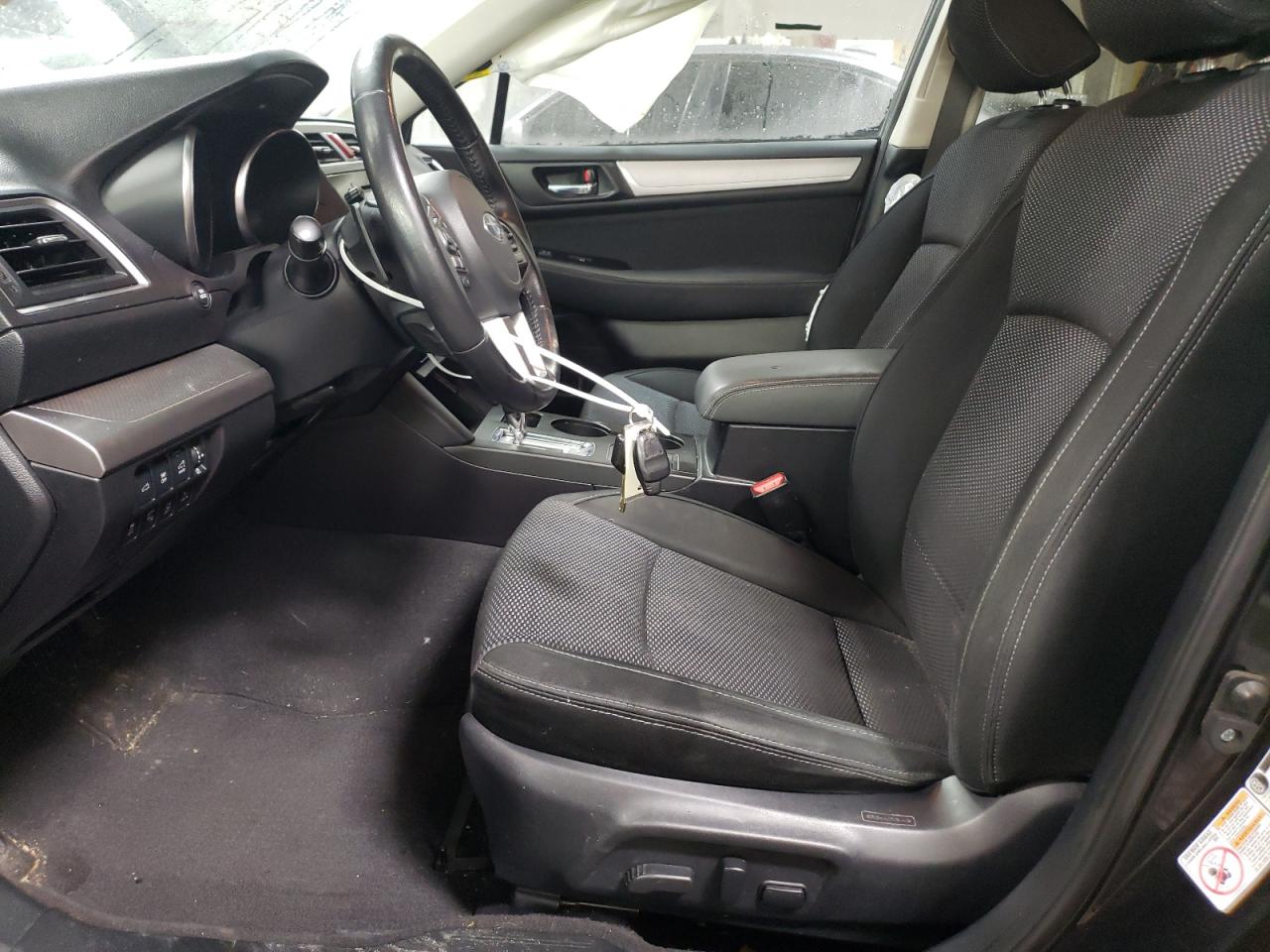 2015 Subaru Outback - Image 7