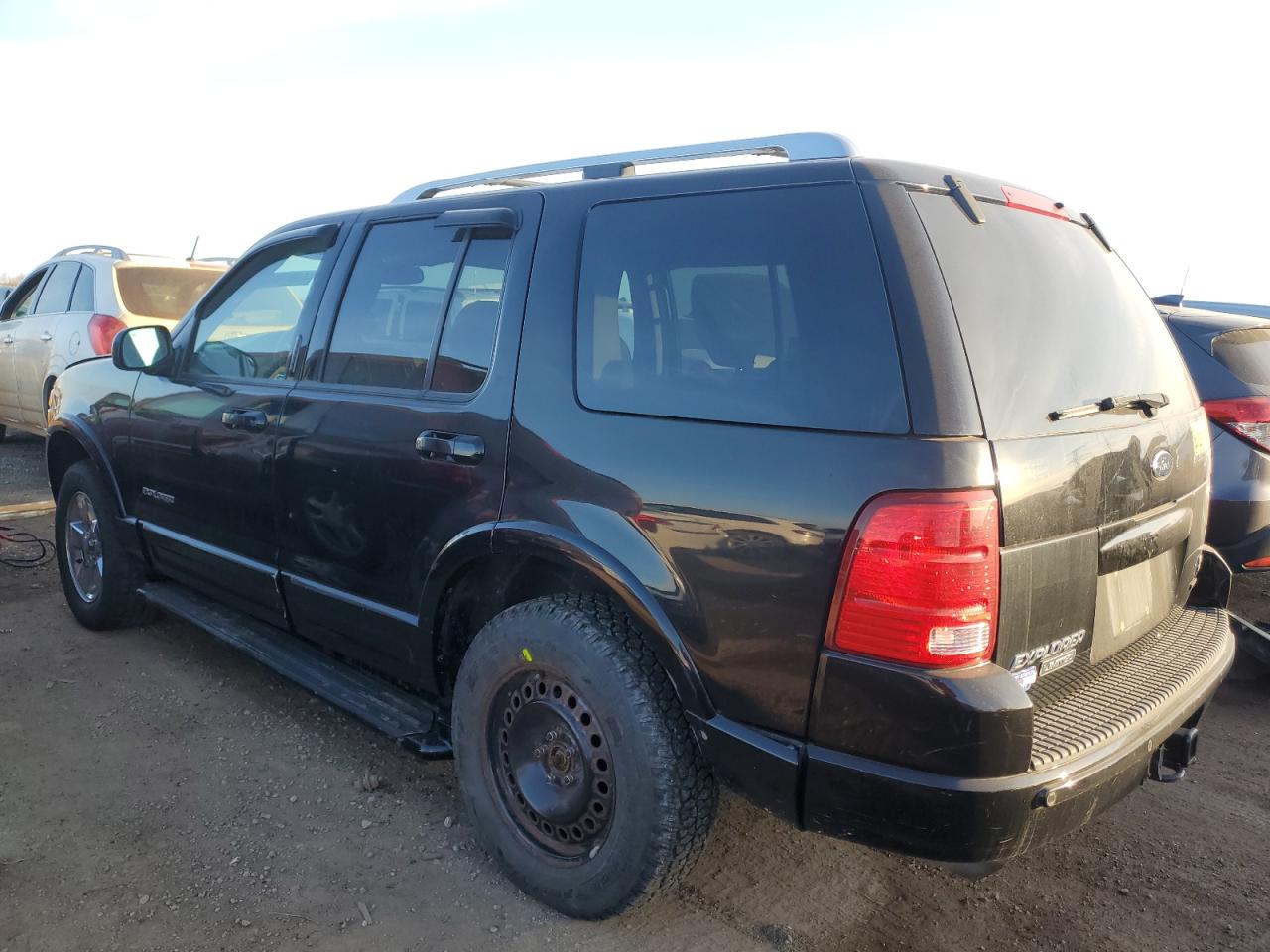 2004 Ford Explorer - Image 2
