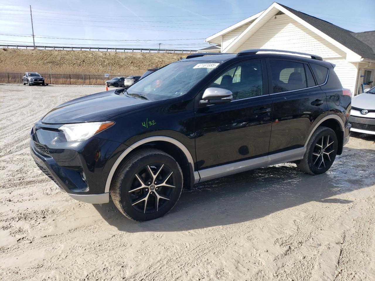 2017 Toyota RAV 4 - Image 1