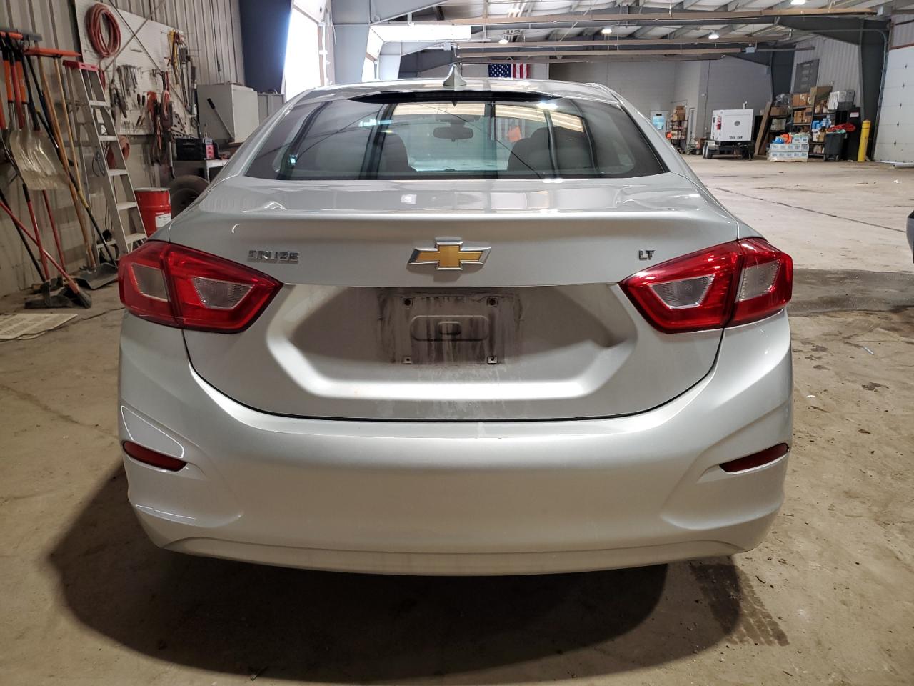 2018 Chevrolet Cruze - Image 6
