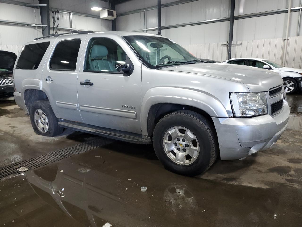 2010 Chevrolet Tahoe - Image 4