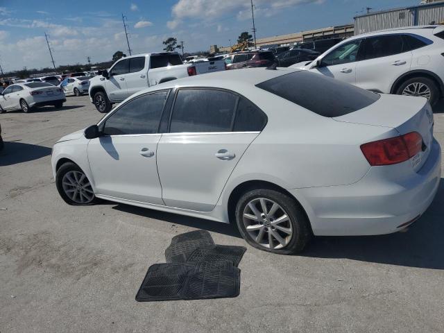 Sedans VOLKSWAGEN JETTA 2014 Biały