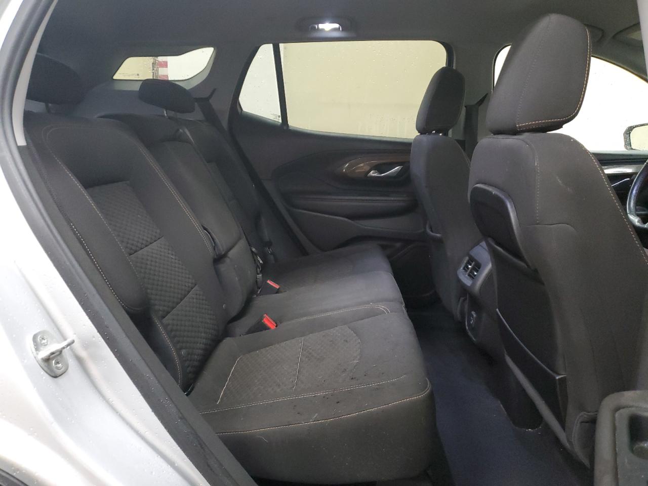 2020 GMC Terrain - Image 11