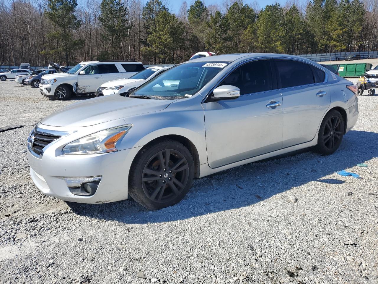 2015 Nissan Altima - Image 1