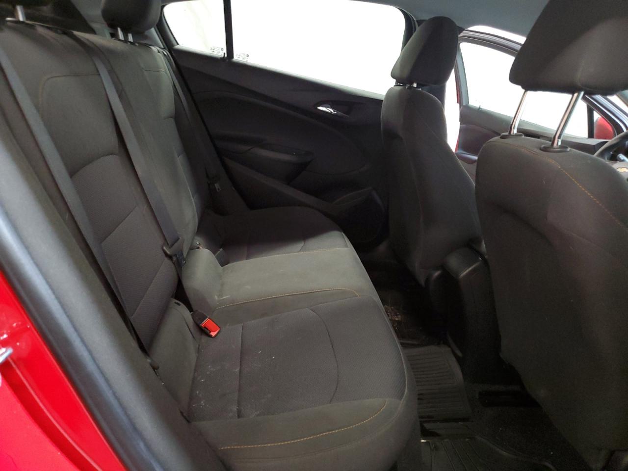 2019 Chevrolet Cruze - Image 11