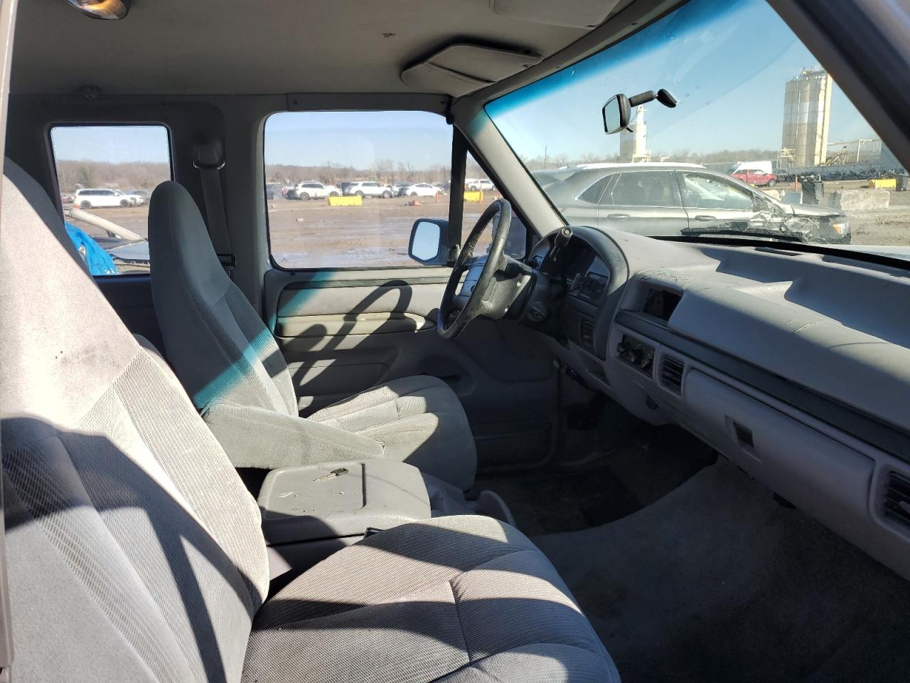1996 Ford F-150 - Image 11