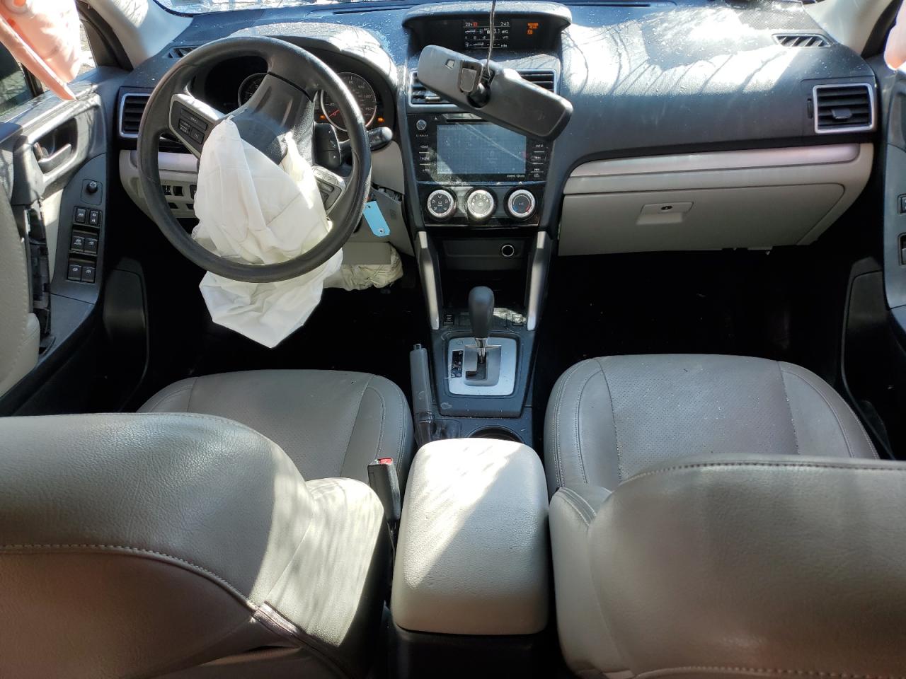 2016 Subaru Forester - Image 8