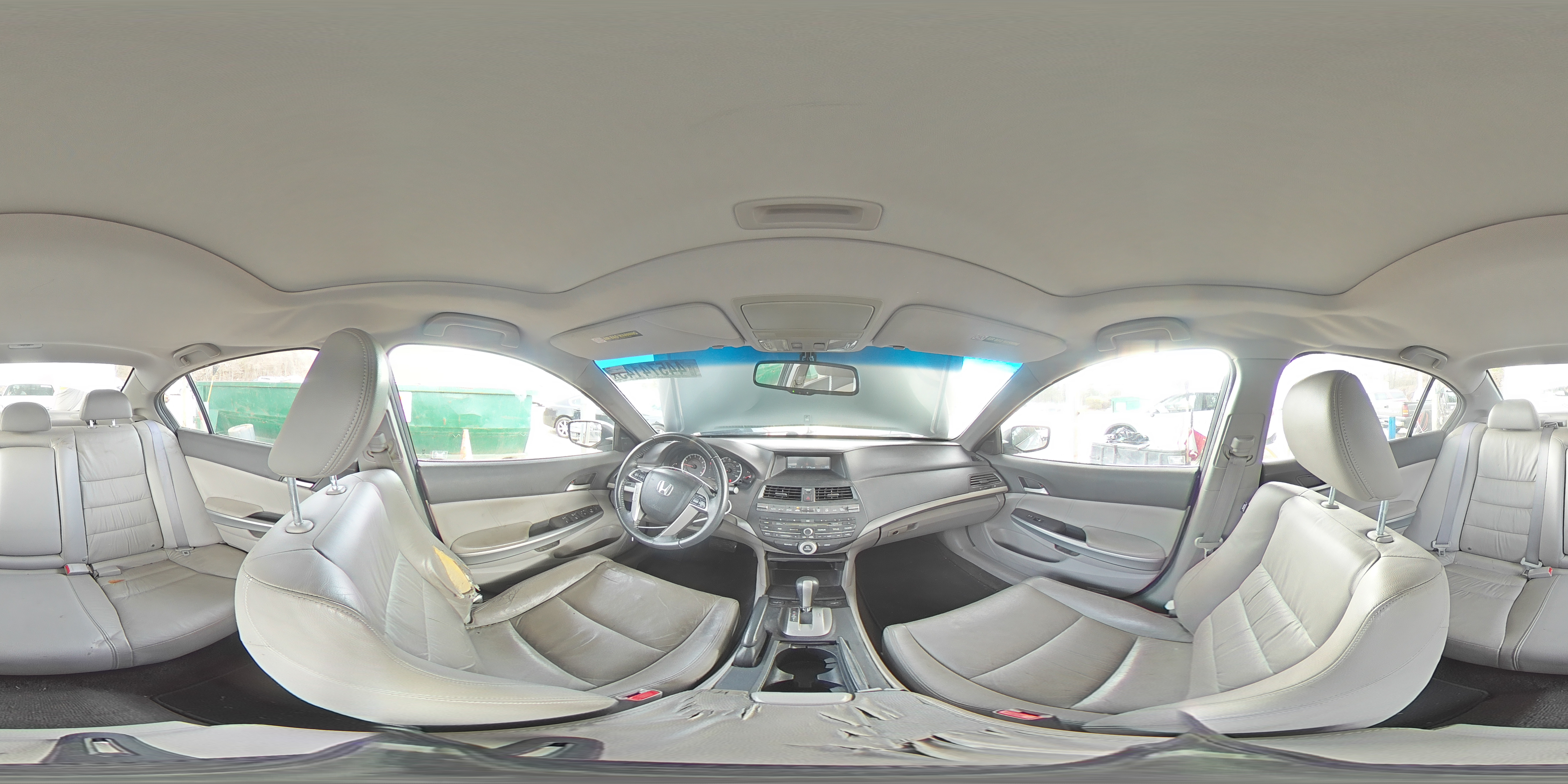 2010 Honda Accord - Image 12