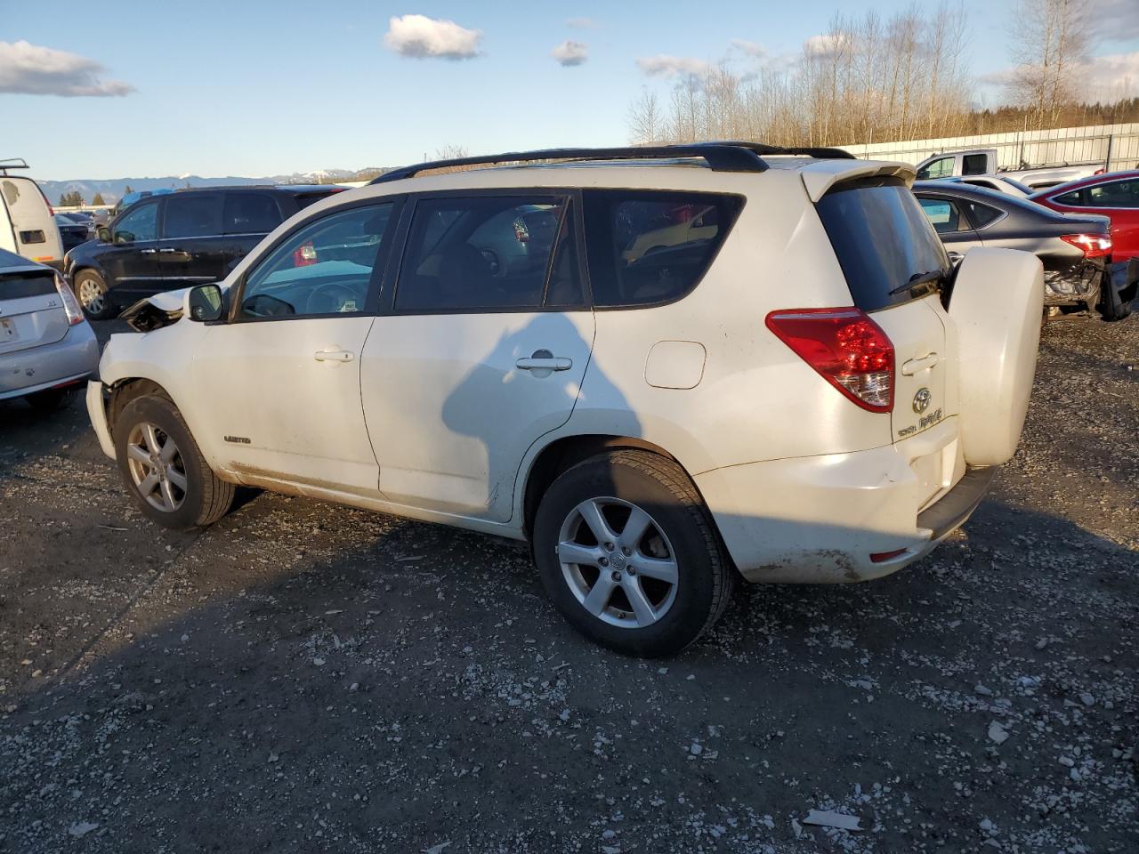 2007 Toyota RAV 4 - Image 2