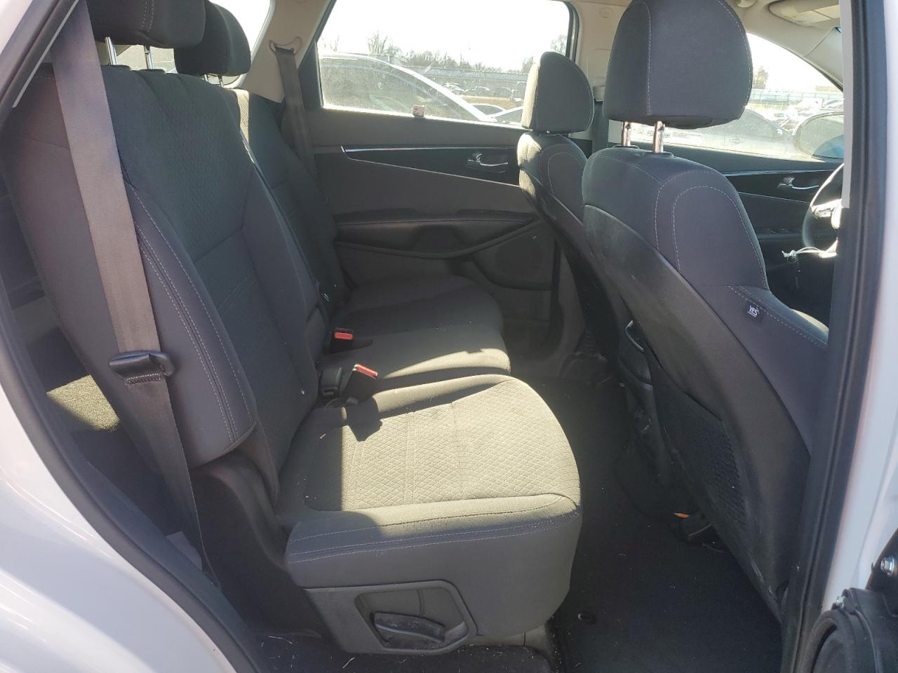2018 Kia Sorento - Image 11