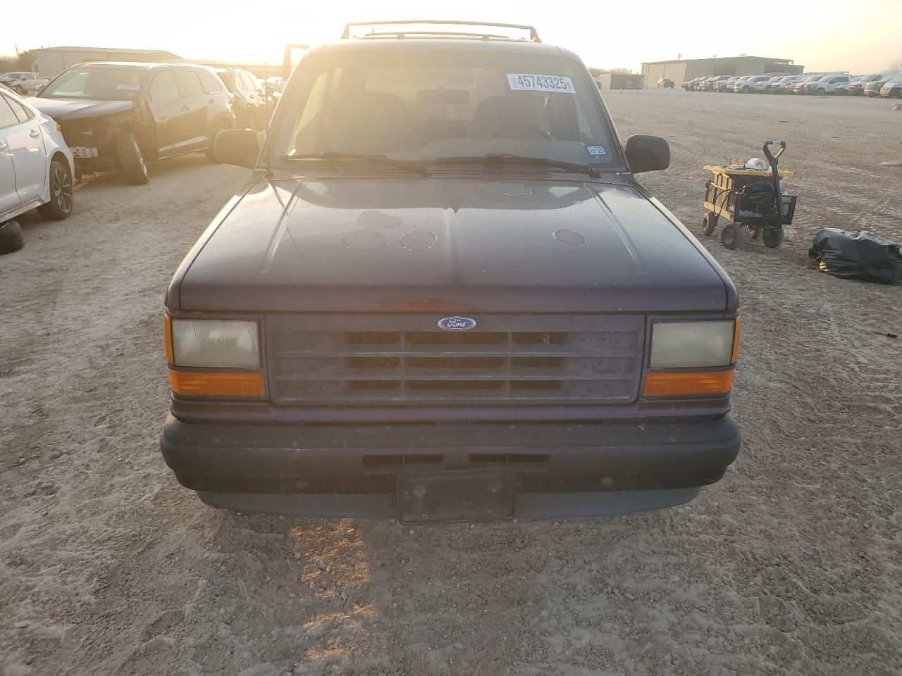 1994 Ford Explorer - Image 5