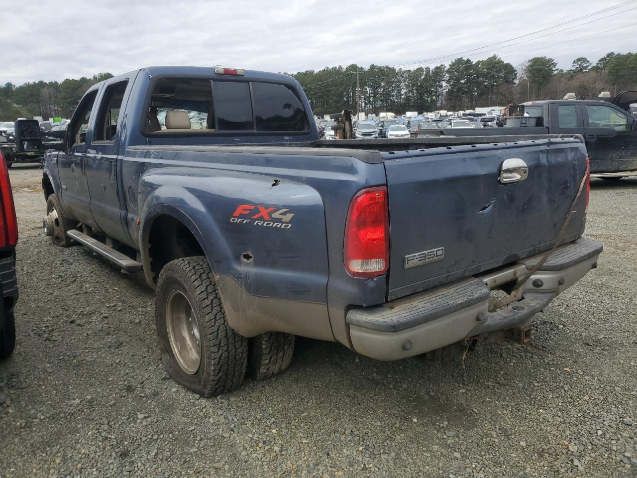 2006 Ford F250 - Image 2