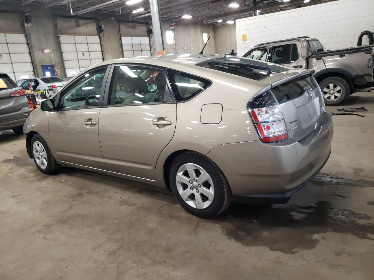 2005 Toyota Prius - Image 2