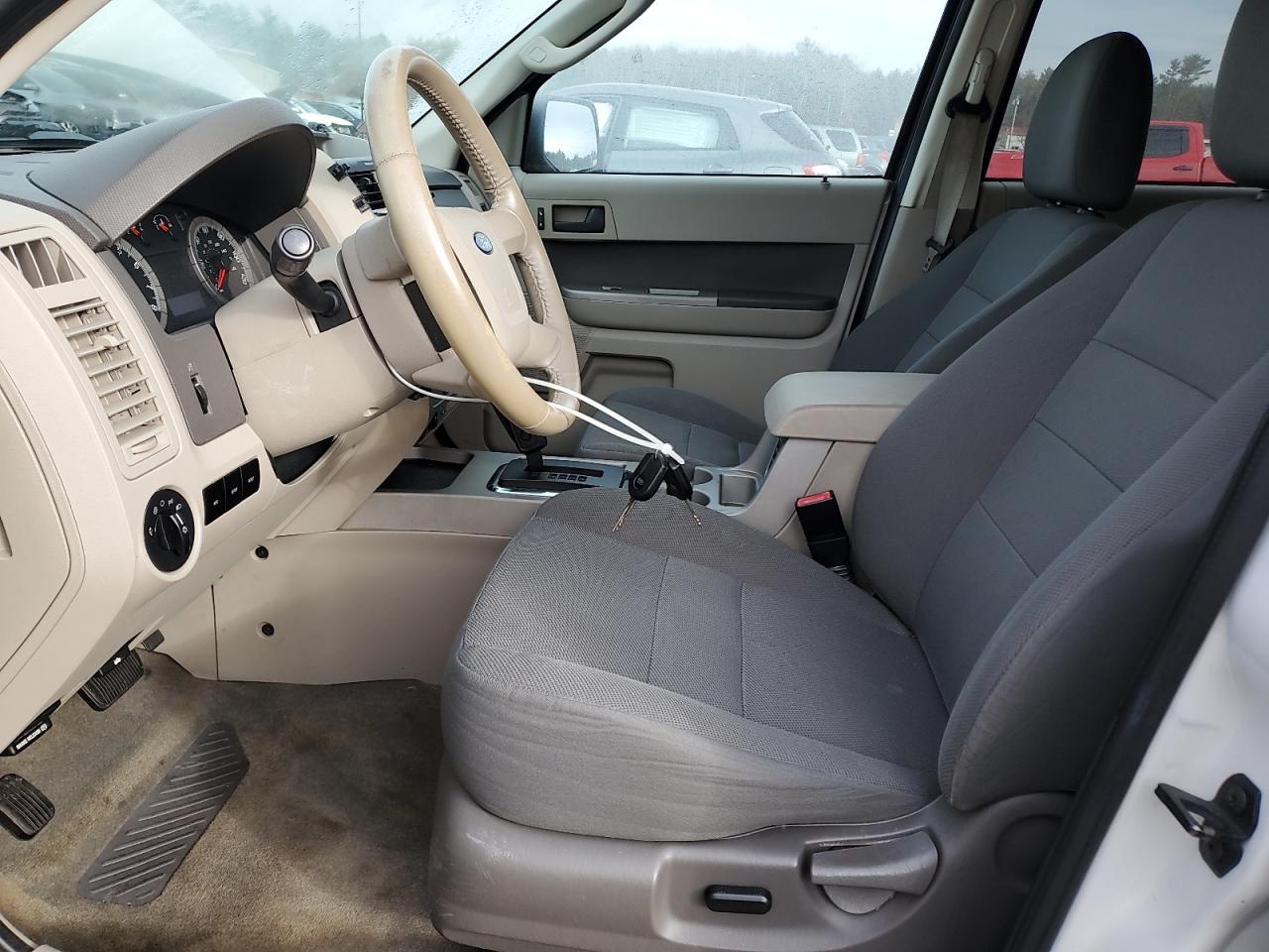 2009 Ford Escape - Image 7