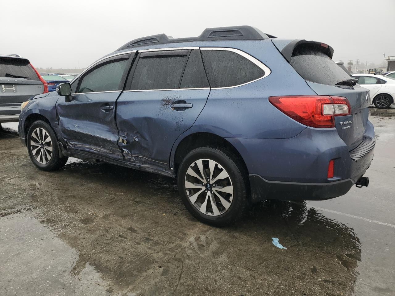 2015 Subaru Outback - Image 2
