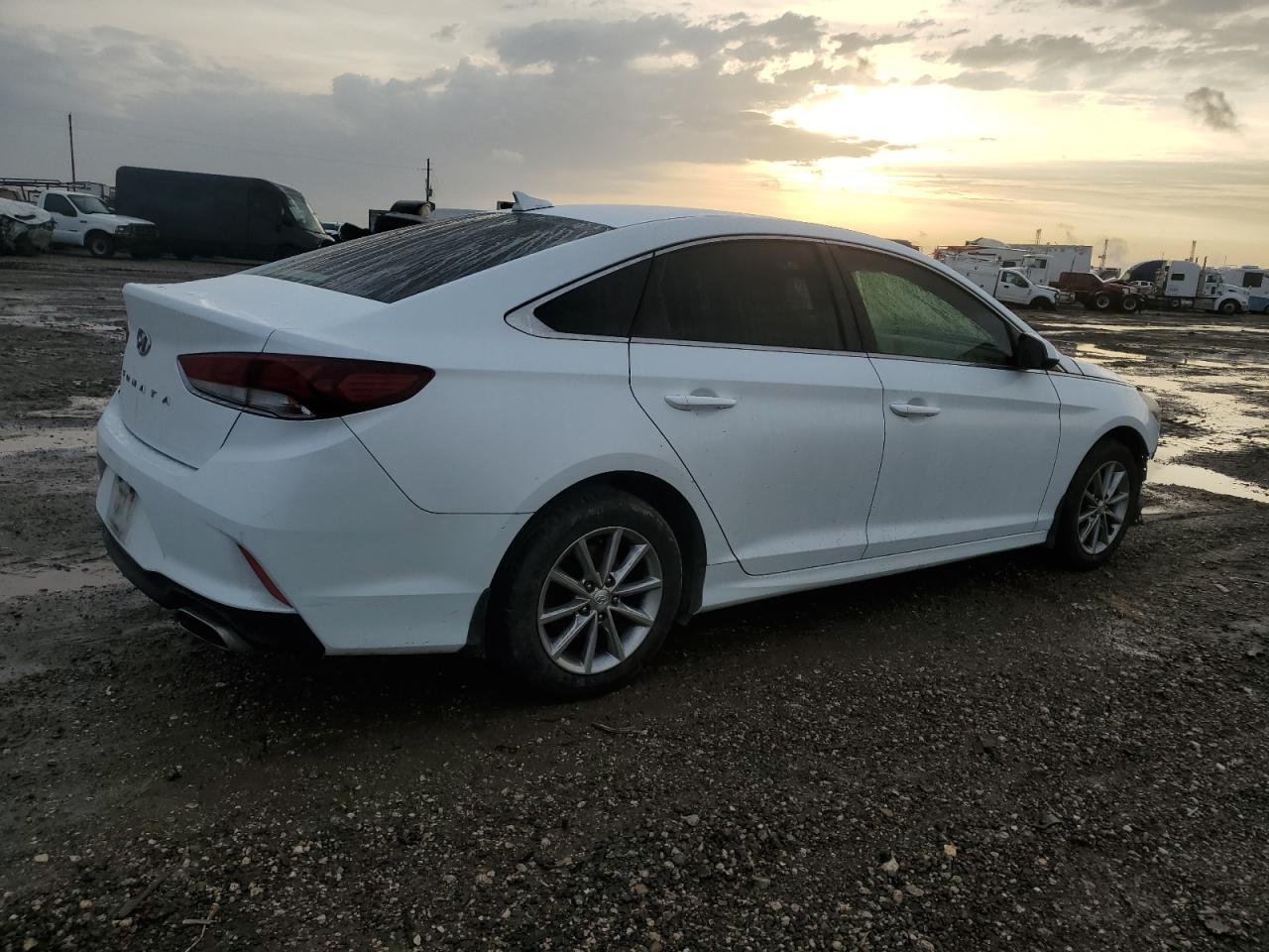 2019 Hyundai Sonata - Image 3