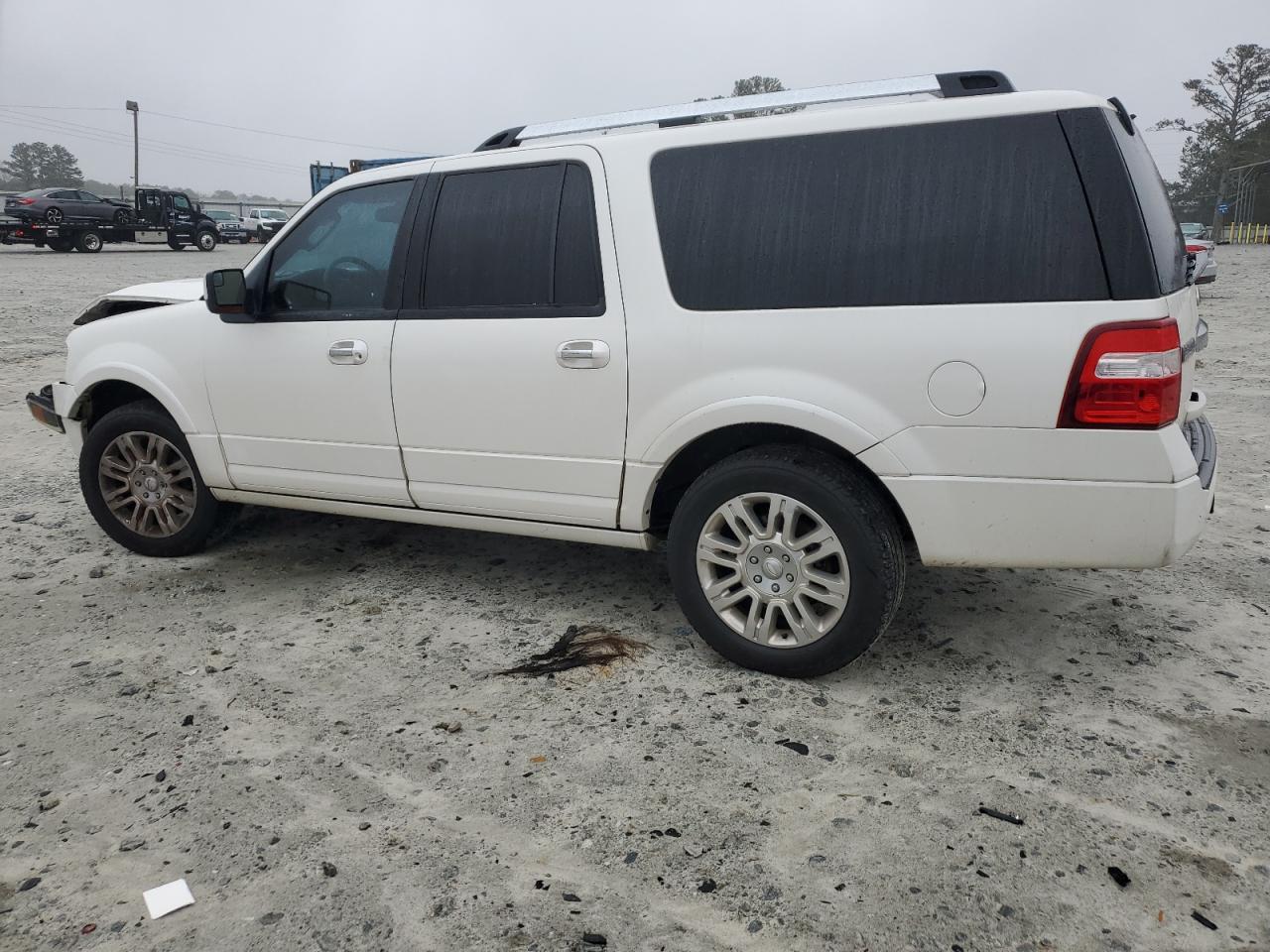 2013 Ford Expedition - Image 2