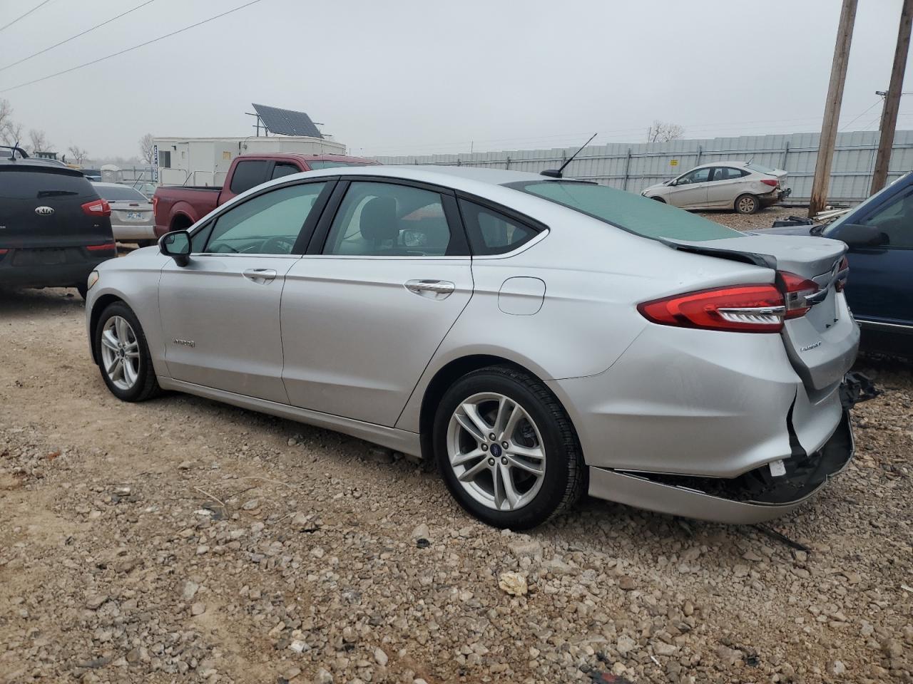2018 Ford Fusion - Image 2
