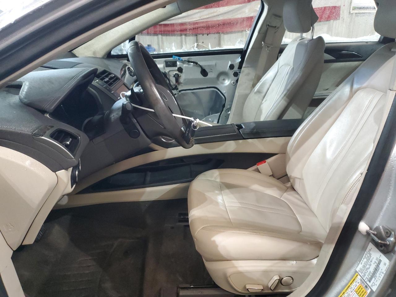2016 Lincoln MKZ - Image 7