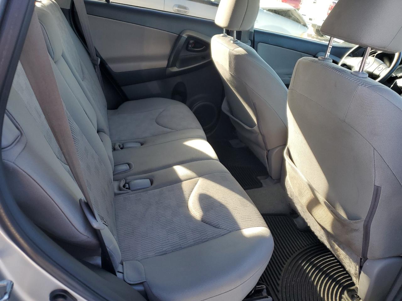 2011 Toyota RAV 4 - Image 10