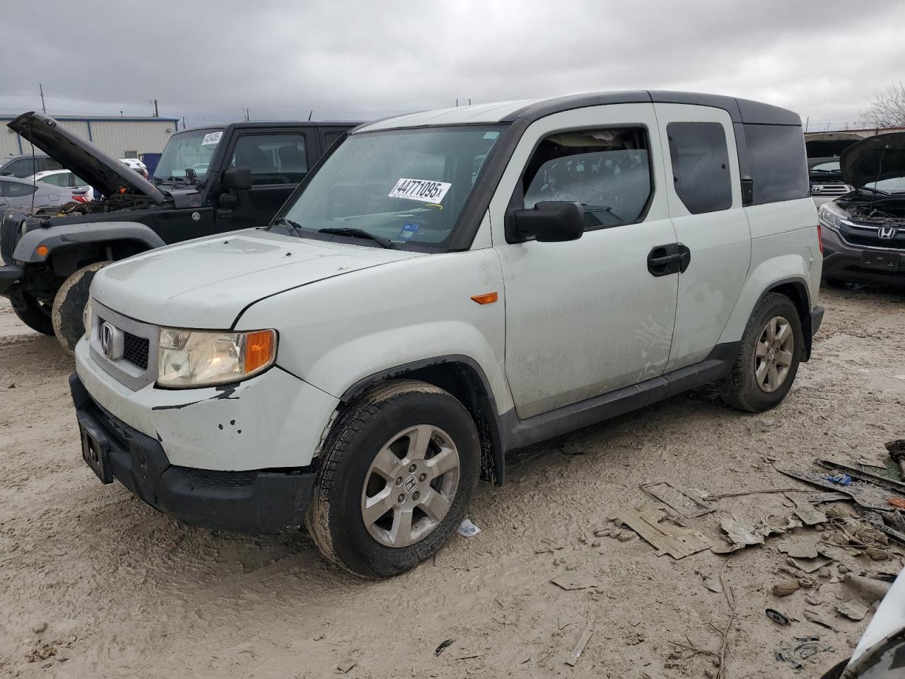 2010 Honda Element - Image 1