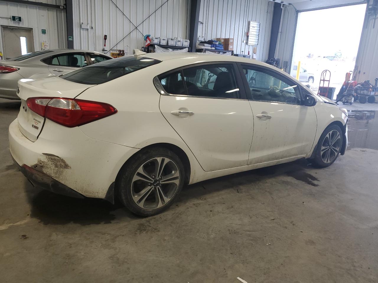 2015 Kia Forte - Image 3