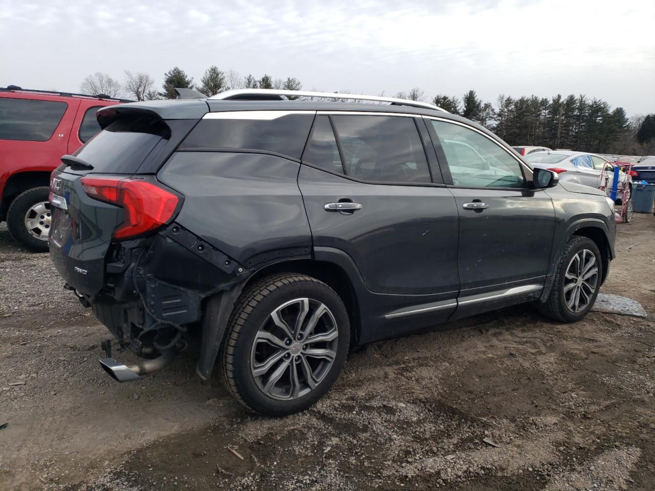 2019 GMC Terrain - Image 3