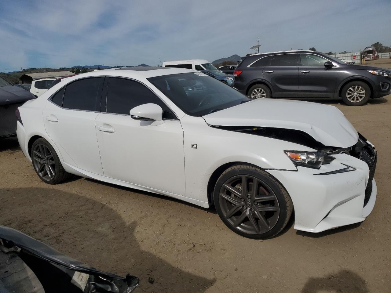 2015 Lexus IS - Image 4