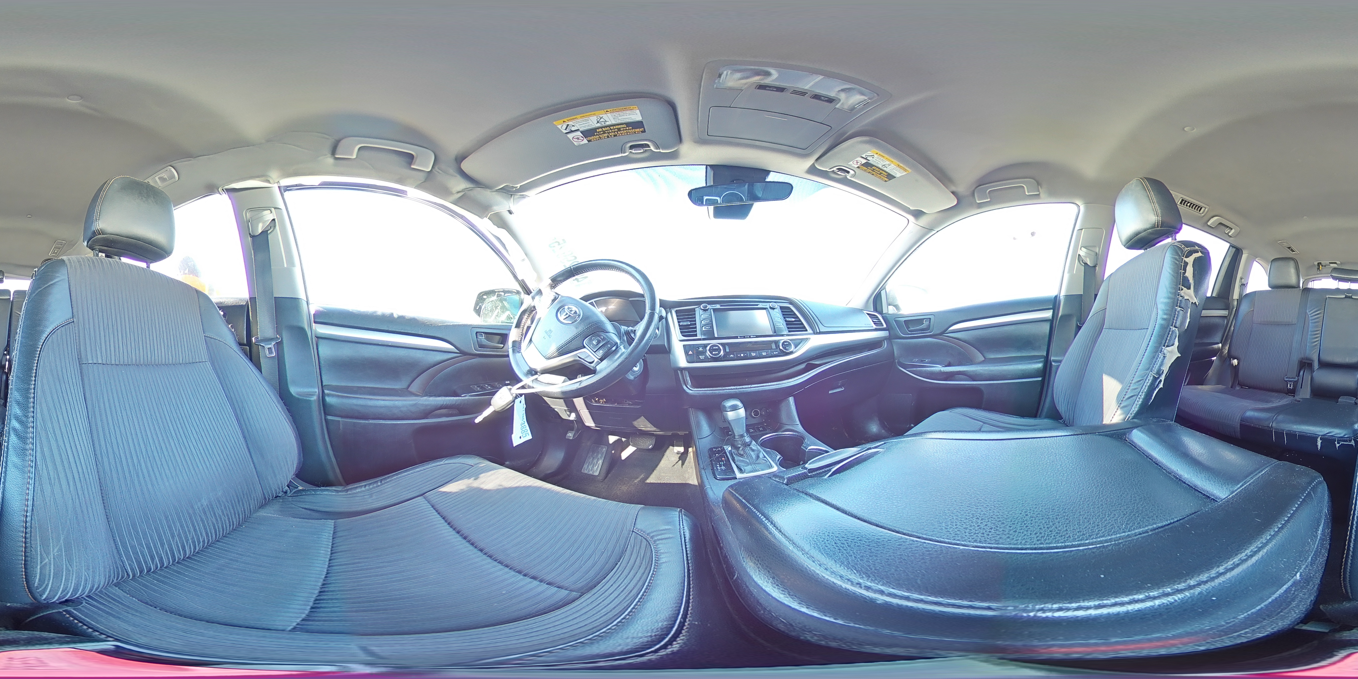 2017 Toyota Highlander - Image 15
