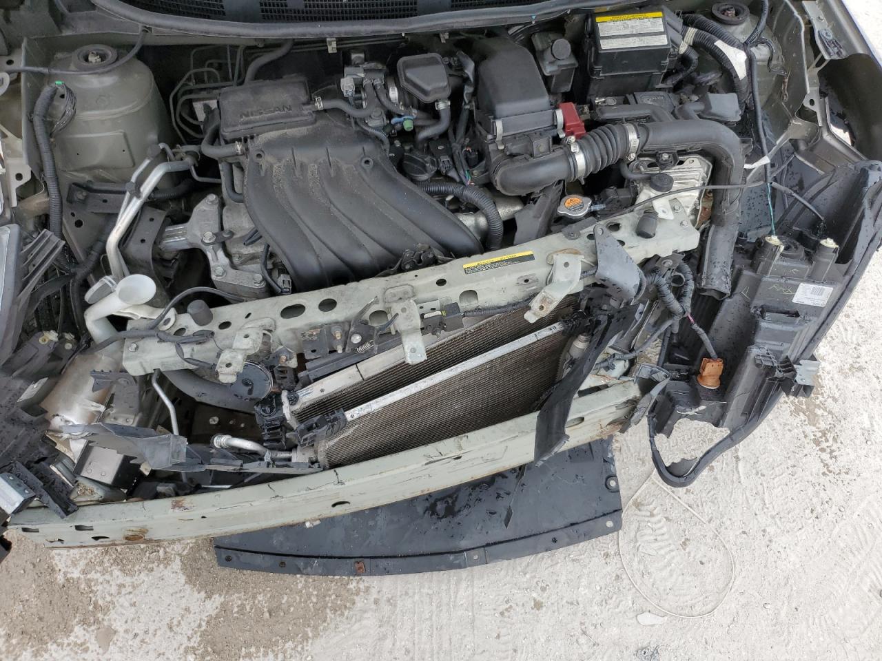 2015 Nissan Versa - Image 11