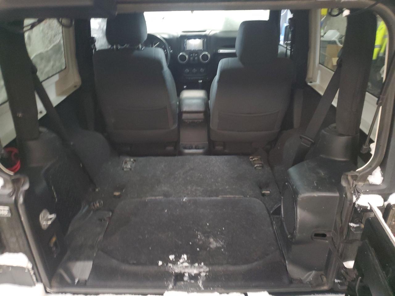 2012 Jeep Wrangler - Image 12